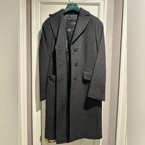 Schneiders of Salzburg Elegant Black Virgin Wool Cashmere Overcoat.  Never worn.
